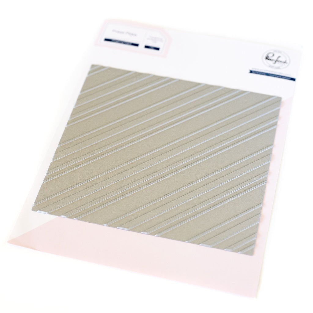 Pinkfresh Studio Diagonal Plaid Press Plate