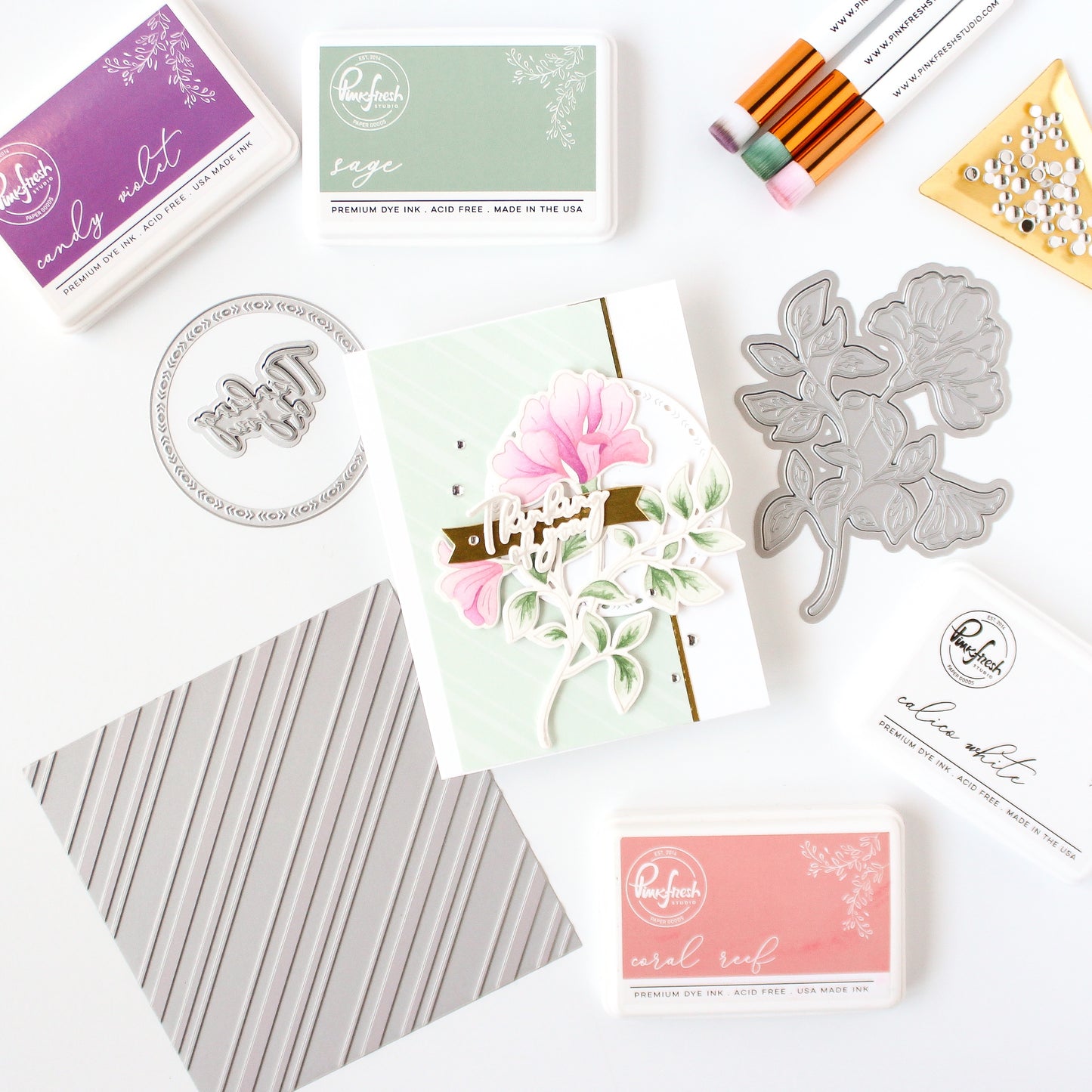 Pinkfresh Studio Diagonal Plaid Press Plate