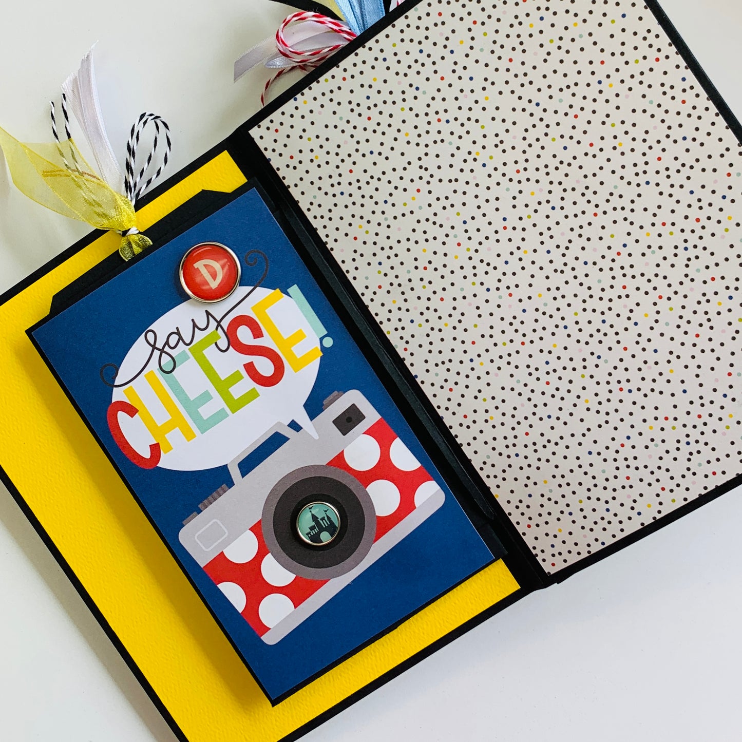 Day 7 - 12 Days of Christmas - DIY Say Cheese Magical DIY Accordion Album
