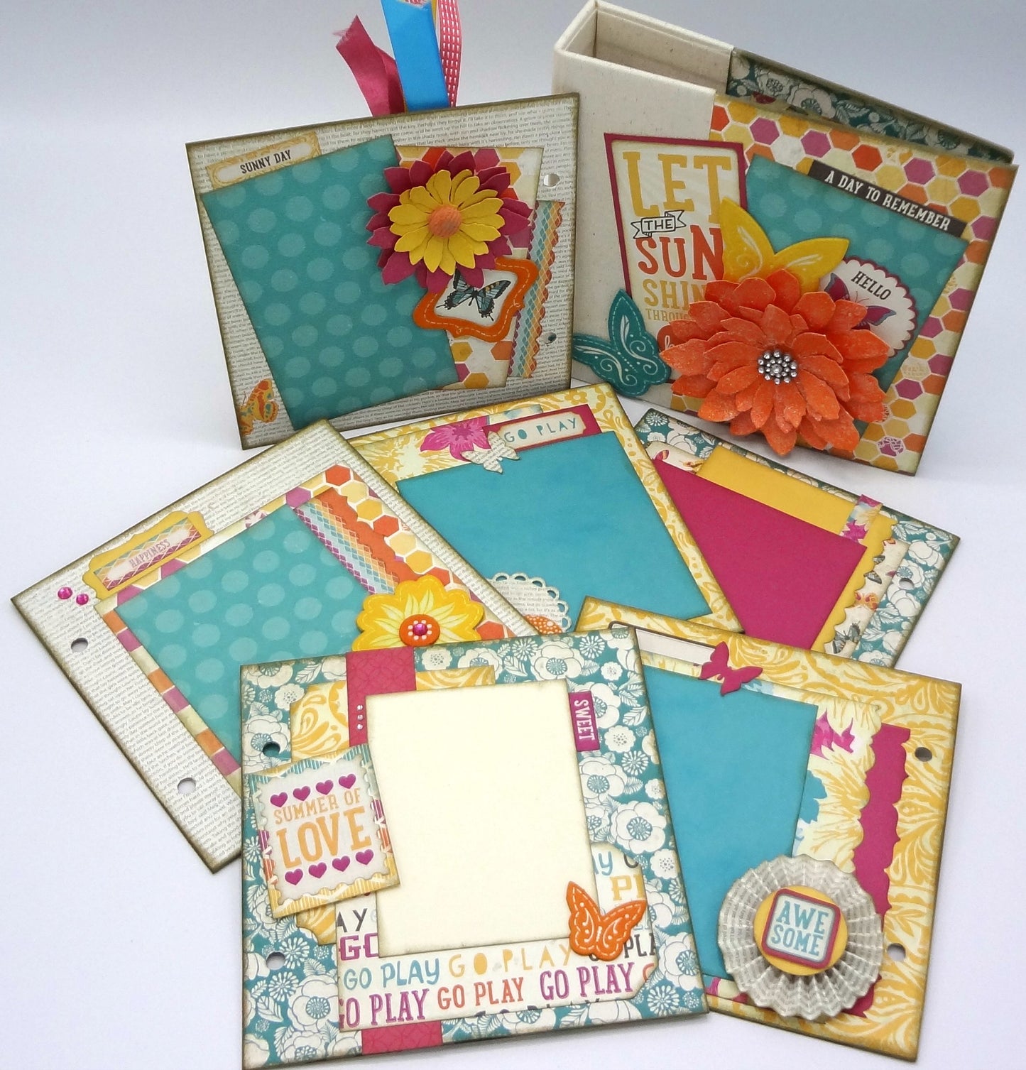 Crafts on the Move Radiant Mini Album Kit